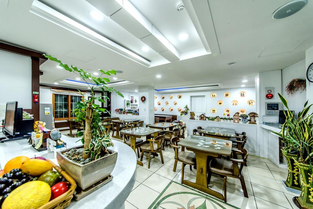 Jeju Hue Pension مدينة سيوجويبو المظهر الخارجي الصورة