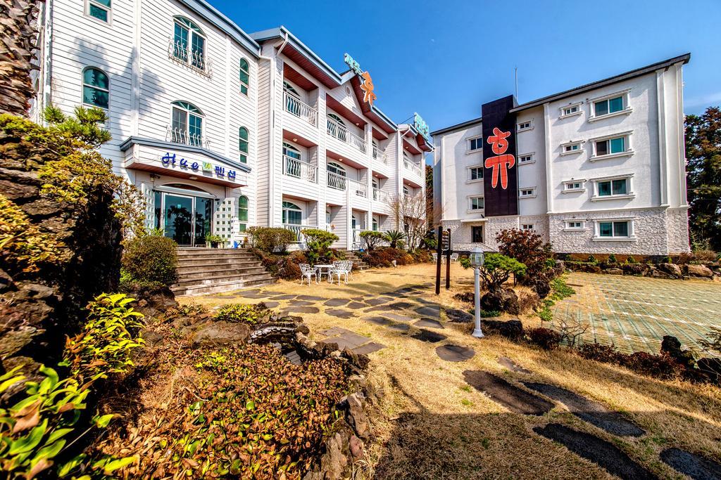 Jeju Hue Pension مدينة سيوجويبو المظهر الخارجي الصورة