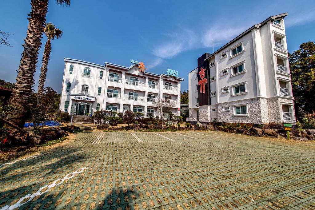 Jeju Hue Pension مدينة سيوجويبو المظهر الخارجي الصورة